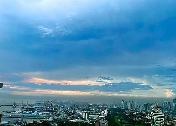 Bay Embassy Ocean View Manilla