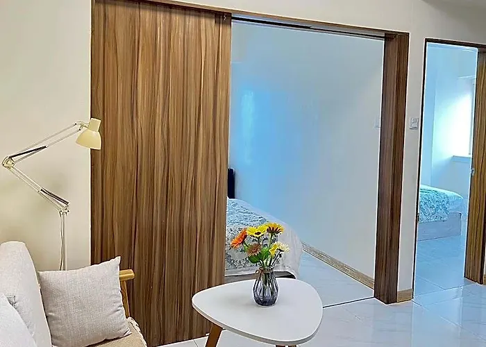 Bay Embassy Ocean View Manilla